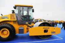 XCMG new 26 ton single drum vibratory road roller XS263S compactor roller machine price